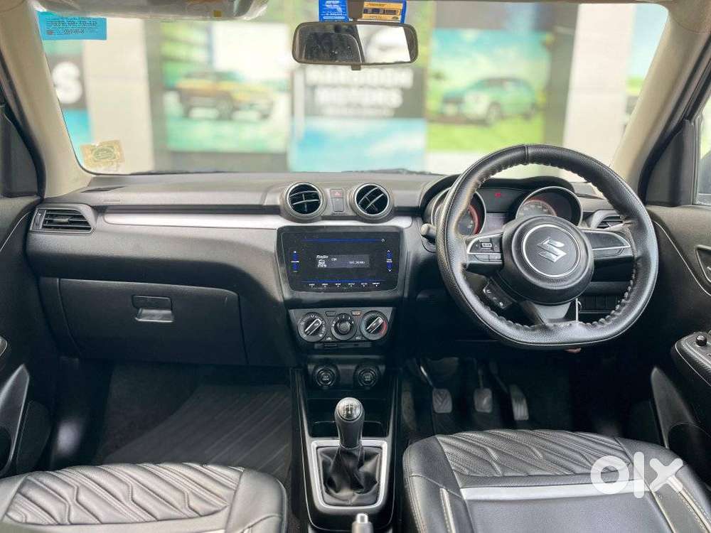 Maruti Suzuki Swift Vxi + Manual, 2022, Petrol