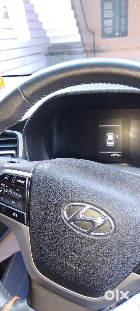 Black Verna Sx 1.5 Mt Petrol 2021