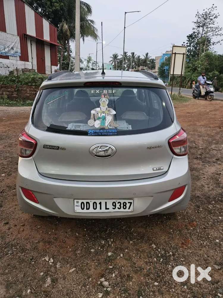 Hyundai Grand I10 2016 Petrol 61000 Km Driven