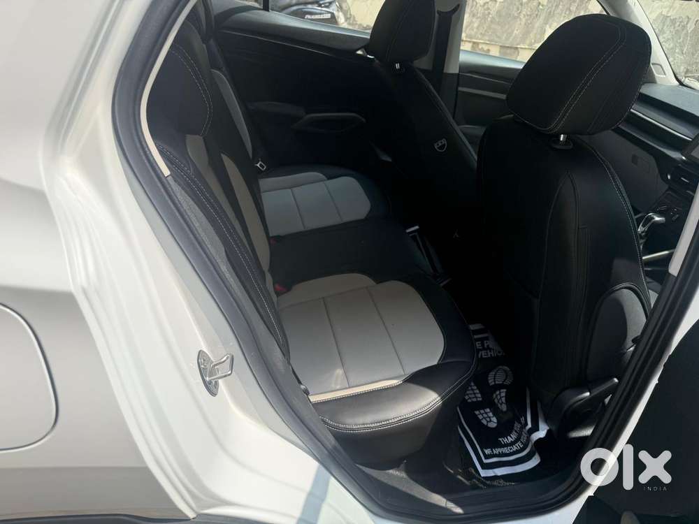 Skoda Kylaq Signature At, 2025, Petrol