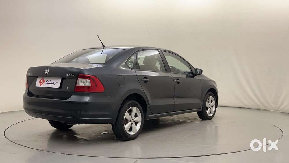 Skoda Rapid [2016-2018] 1.6 Style Plus Mpi At, 2016, Petrol