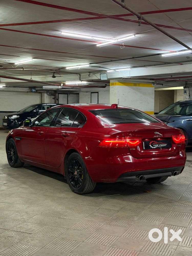 Jaguar Xe Portfolio, 2017, Petrol