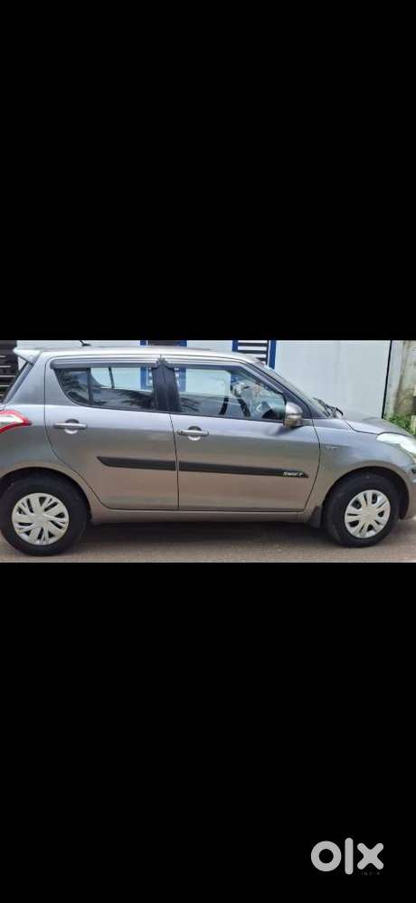 Maruti Suzuki Swift Vxi Optional, 2016, Petrol
