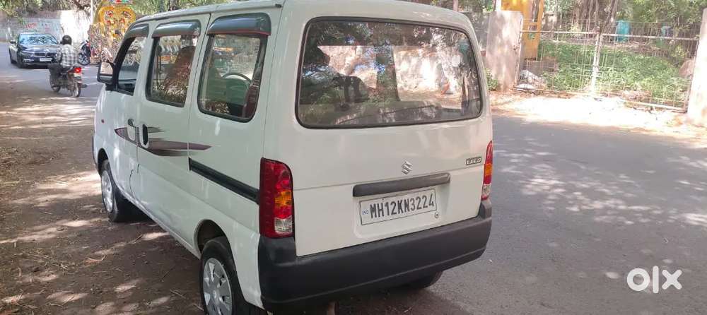 Maruti Suzuki Eeco 2015 Petro+cng  65000 Km Drive Excellent Condition