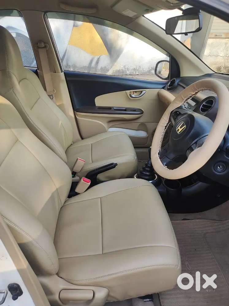 Honda Brio 2012 Petrol Well Maintained