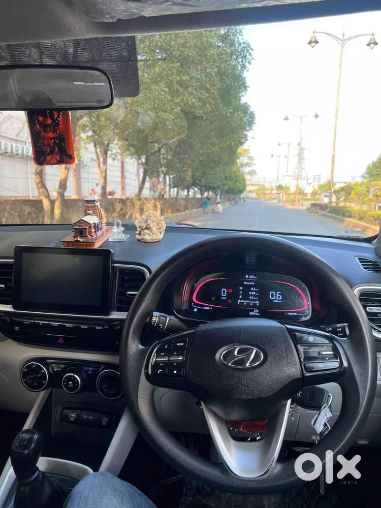 Hyundai Venue S 1.2 Petrol, 2022, Petrol