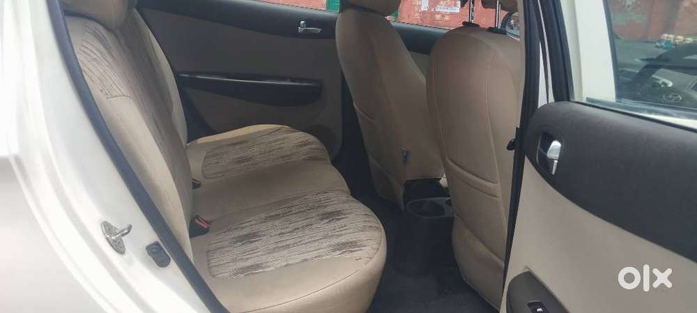Hyundai I20 Petrol Spotz, 2014, Petrol