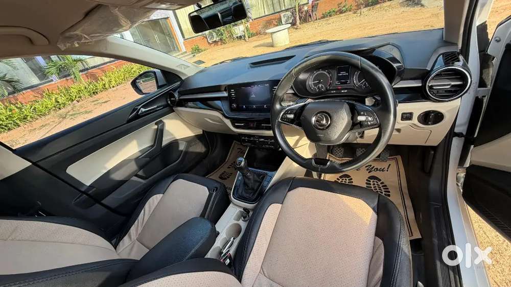 Skoda Slavia 2023 Petrol 49990 Km Driven