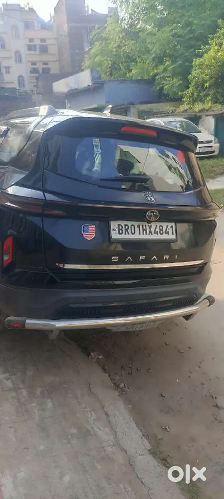 Tata Safari Dark Edition 2024