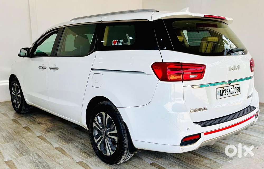 Kia Carnival 2022 Diesel Well Maintained