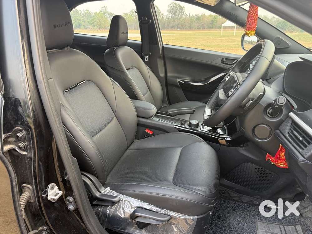 Tata Nexon Creative Plus S 1.2 Revotron Petrol 6 Amt Dt, 2025, Petro..