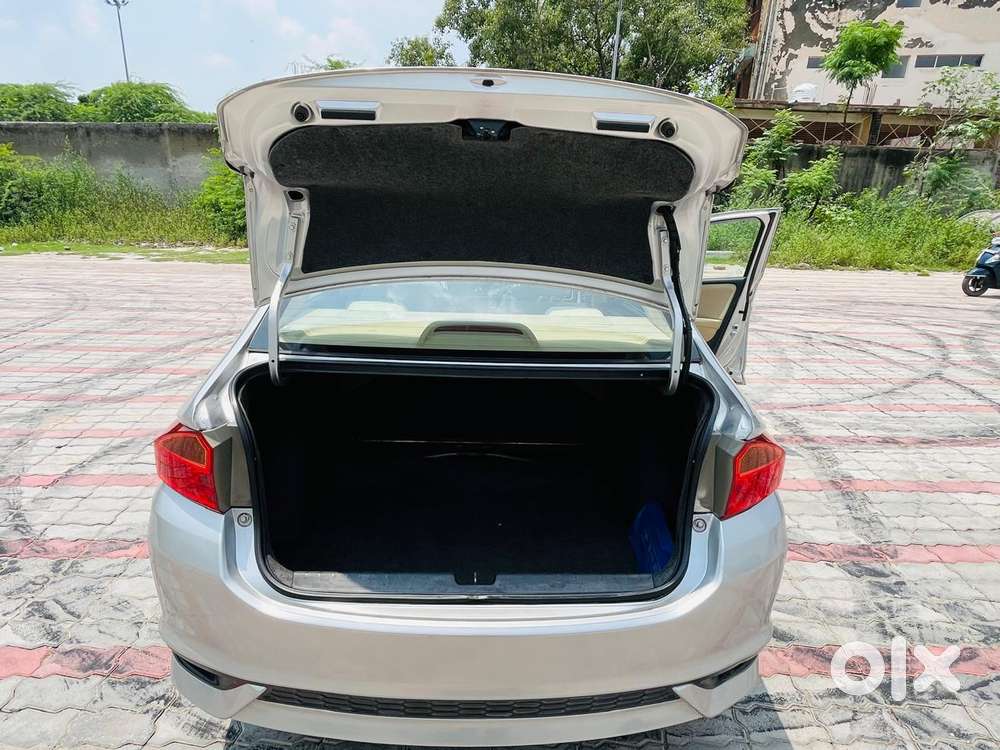 Honda City I-vtec V, 2017, Petrol
