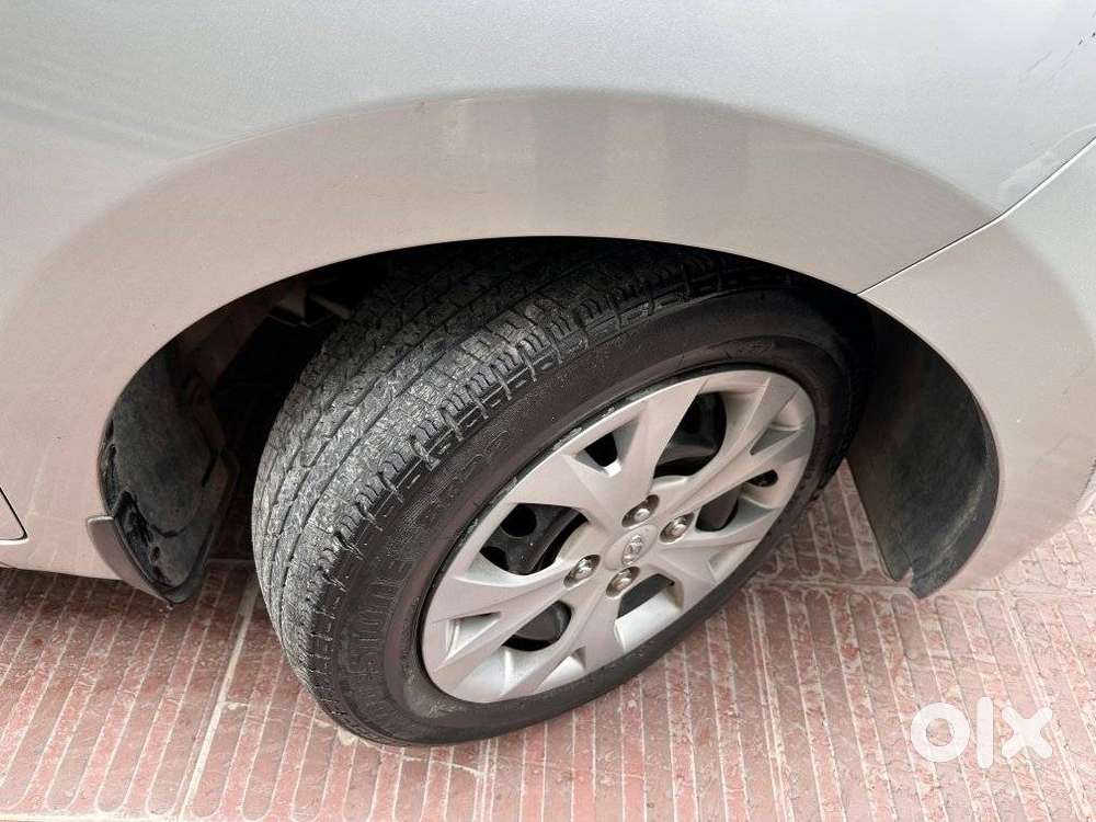 Hyundai Grand I10 At Sportz, 2013, Petrol