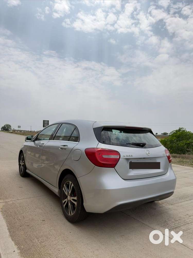 Mercedes-benz A-class Limousine 2015 Diesel 73500 Km Driven Sport Seat