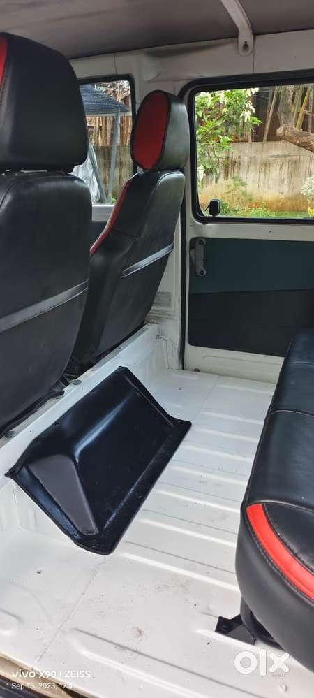 Maruti Suzuki Omni Mpi Std Bsiv, 2012, Petrol