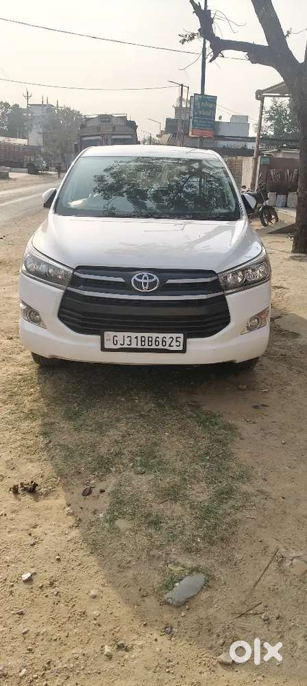 Toyota Innova Crysta 2016