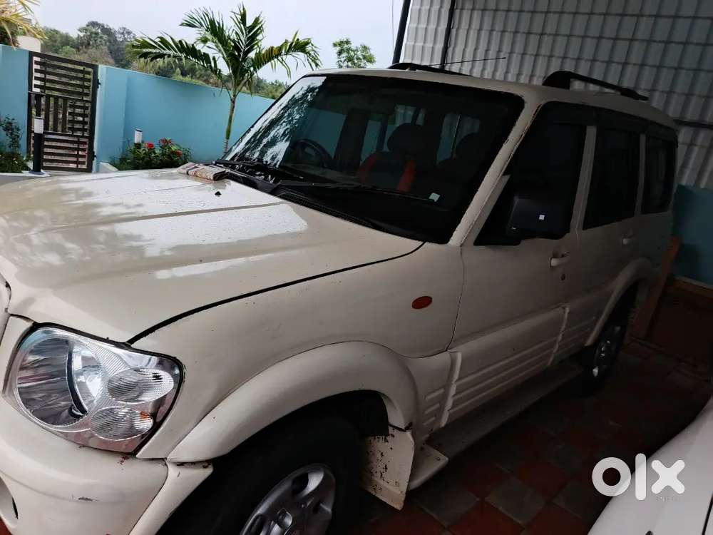 Mahindra Scorpio 2005