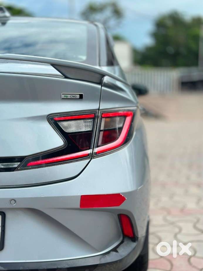 Hyundai Aura 1.2 Sx Cng, 2025, Cng & Hybrids