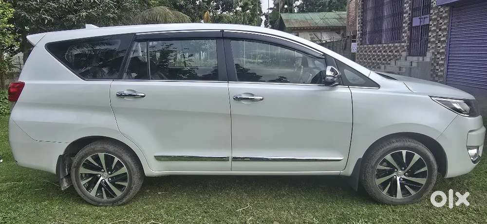 Toyota Innova Crysta 2023 Diesel Well Maintained
