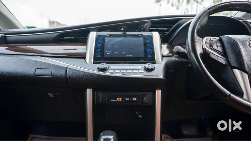 Toyota Innova Crysta 2.7 Zx At, 2017, Petrol