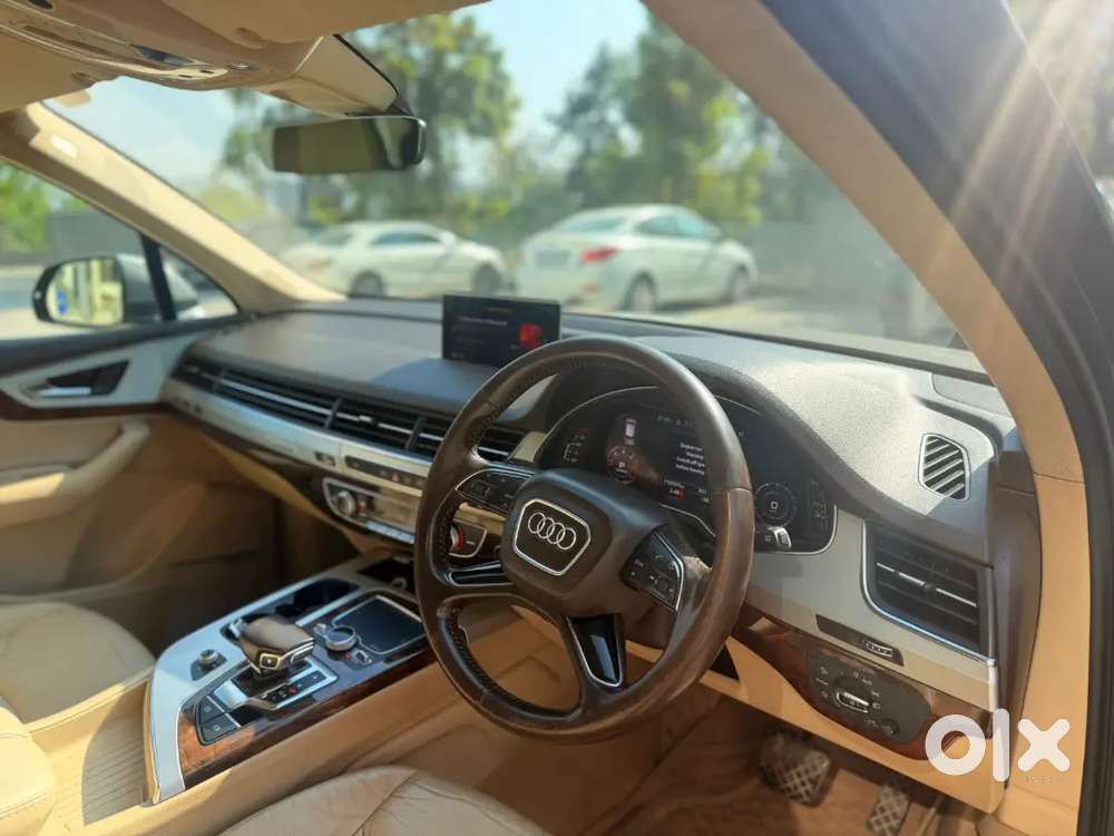 Audi Q7 Diesel Automatic 2017 Variant Premium With Sunroof