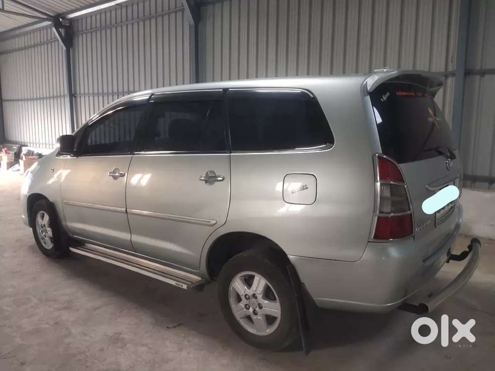 Toyota Innova 2.5v  2005