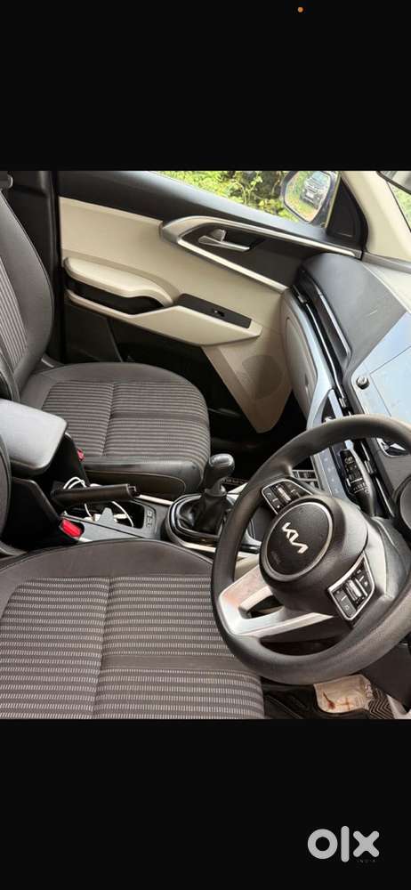 2022 Kia Carens Diesel Manual