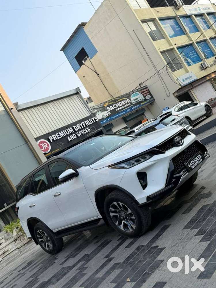 Toyota Fortuner Legender 4x2 At 2.8, 2024, Diesel