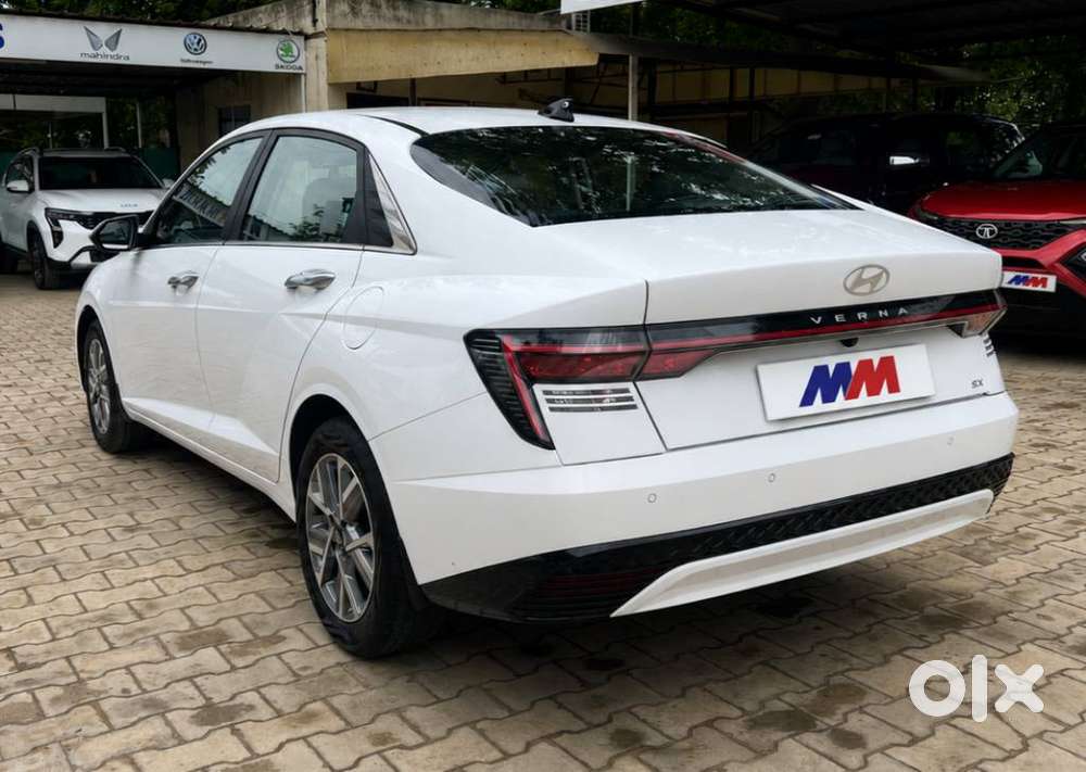 Hyundai Verna 1.5 Sx Vtvt, 2023, Petrol