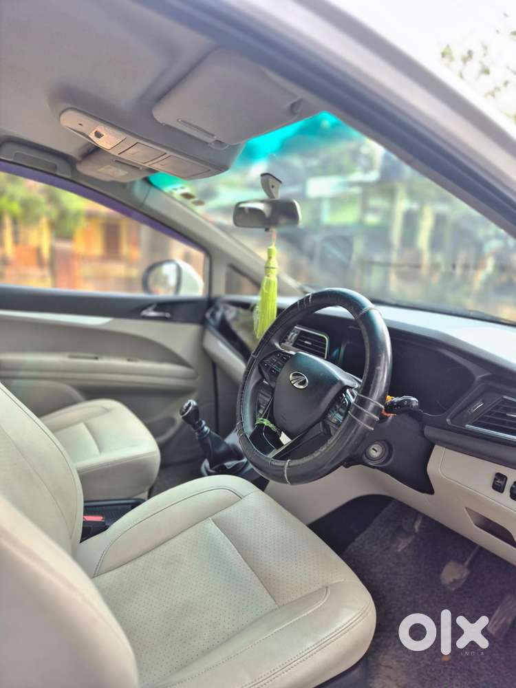 Mahindra Marazzo M6 8str, 2019, Diesel