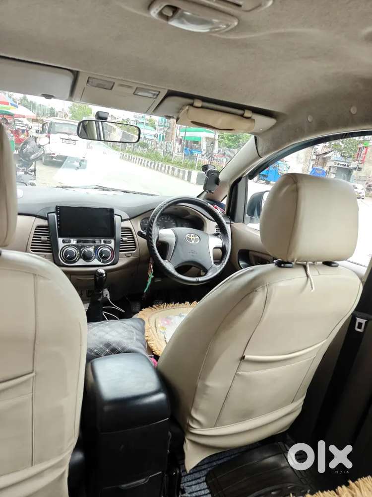 Toyota Innova 2015 Diesel Well Maintained