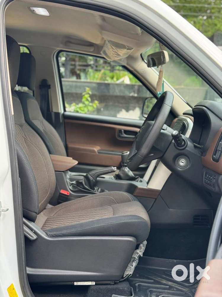 Mahindra Scorpio-n 2.2 Z4 Diesel Mt 7 Str, 2023, Diesel