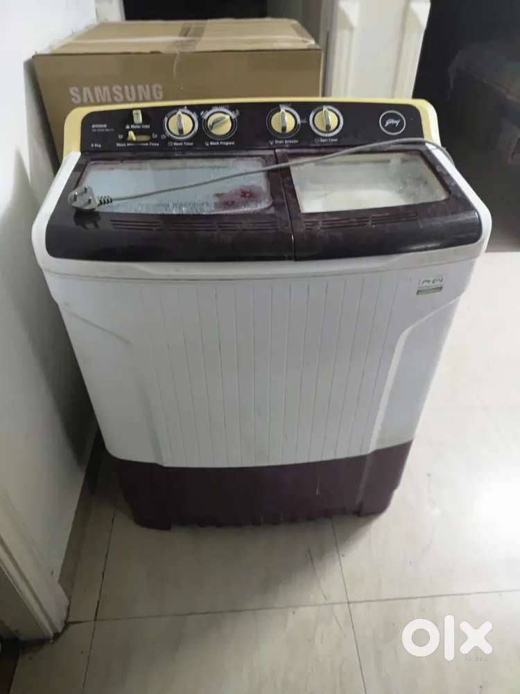 Godrej semi automatic washing machine