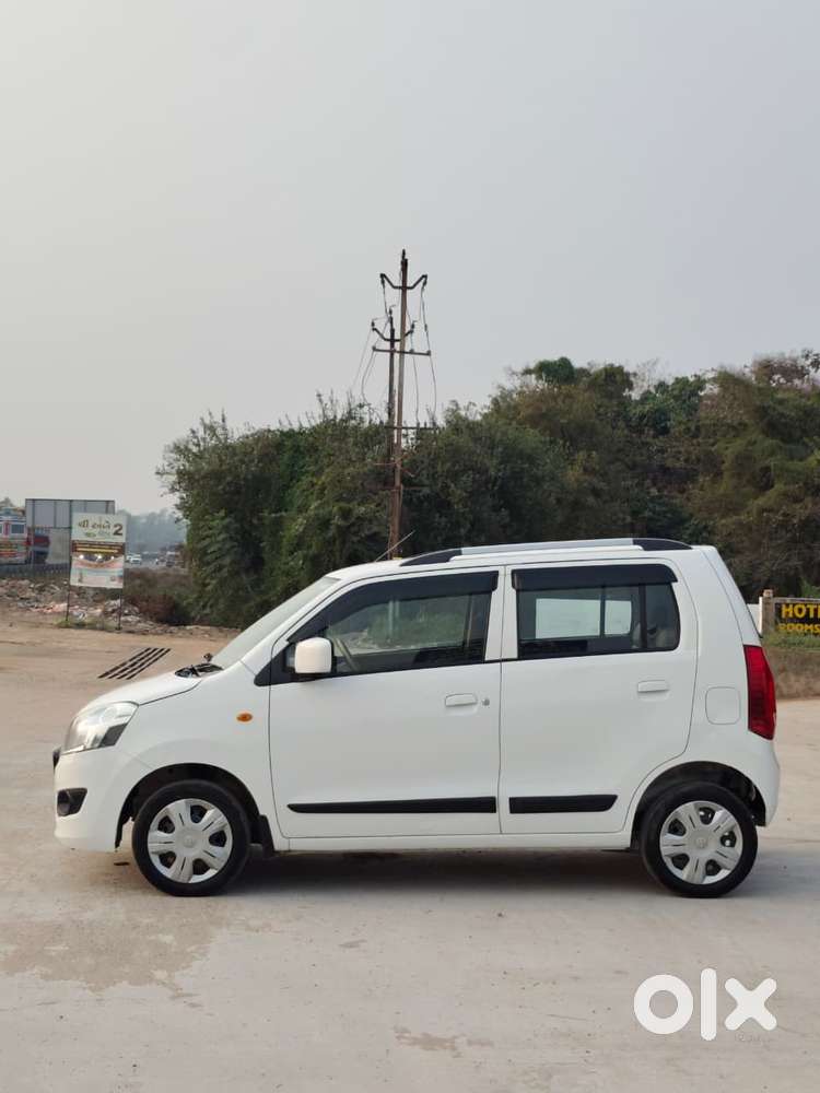 Maruti Suzuki Wagon R Amt Vxi Option, 2017, Petrol