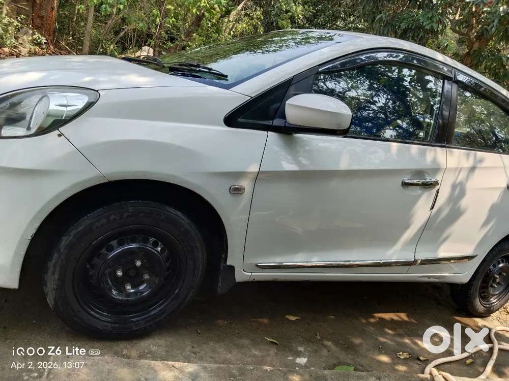 Honda Amaze 2013 Diesel 200000 Km Driven