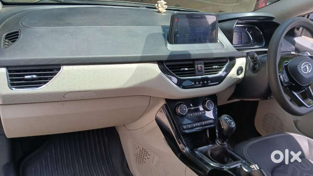 Tata Nexon 1.2 Revotron Xz Plus Dual Tone, 2022, Diesel