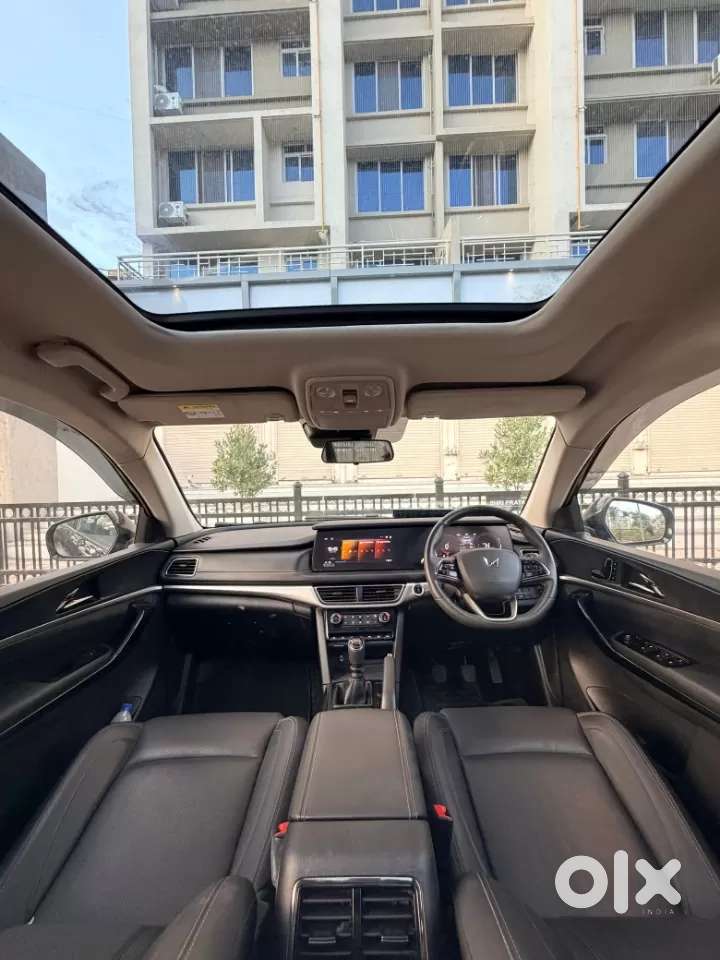 Mahindra Xuv700, 2025, Diesel
