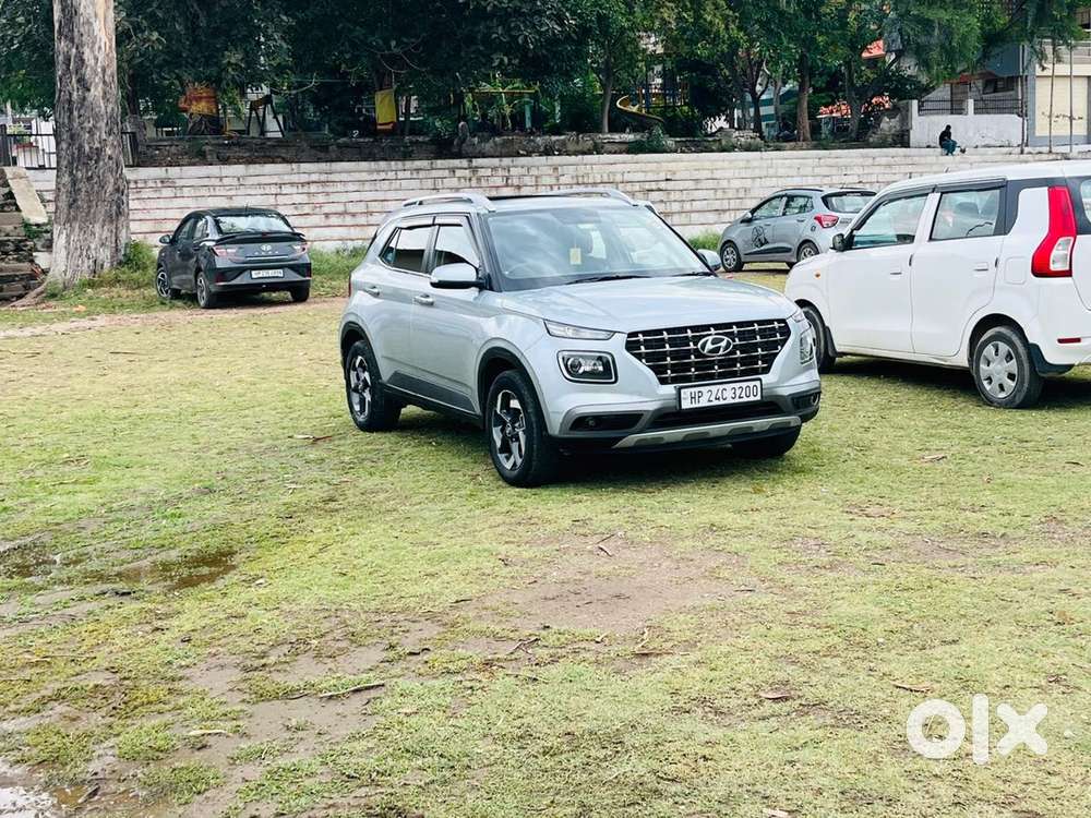 Hyundai Venue Petrol 2019