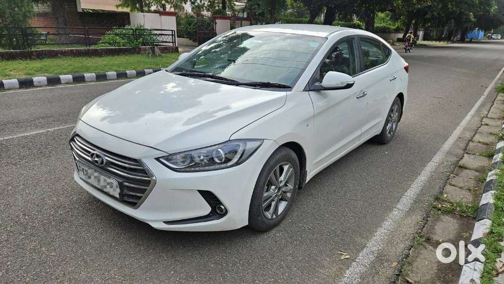 Hyundai New Elantra [ ] 1.6 S Mt, 2017, Diesel