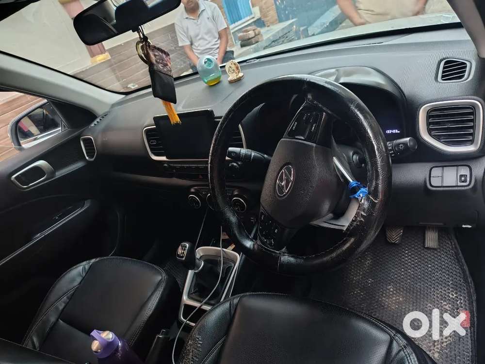 Hyundai Venue Diesel Mt Dual Tone 2019