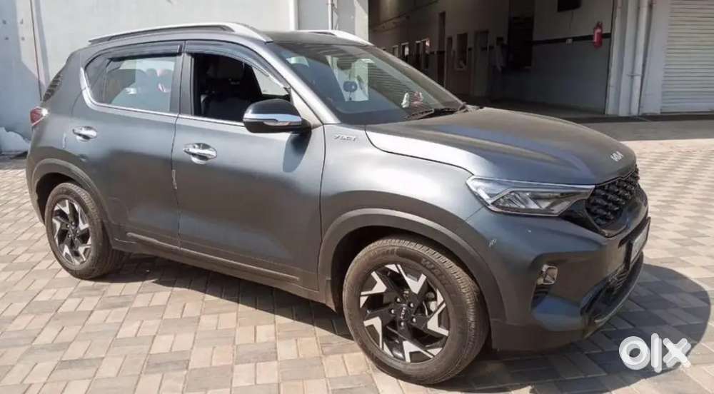 Kia Sonet X-line Top Model Atomic 2023 Petrol  Just Looking New