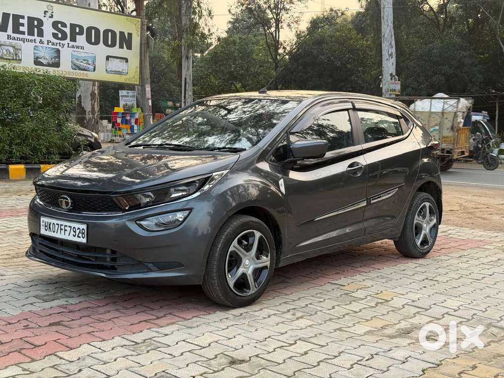 Tata Altroz 1.2 Xt, 2022, Petrol