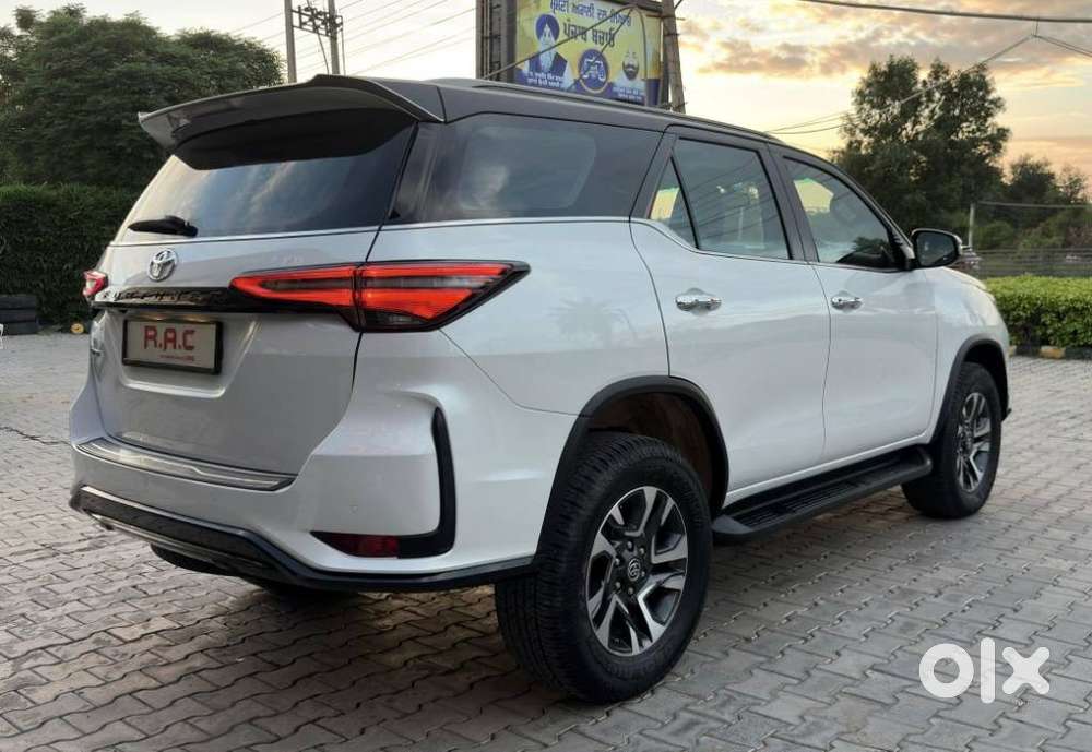 Toyota Fortuner Legender 4x2 At 2.8, 2025, Diesel