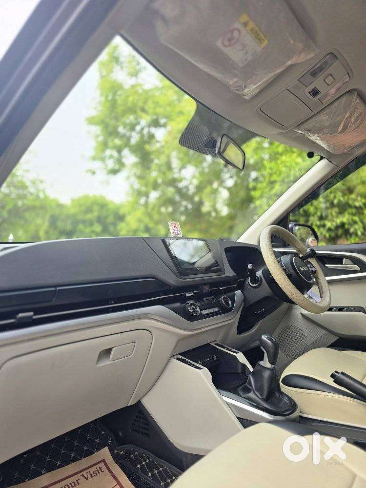 Kia Carens 1.5 Prestige 7 Str, 2023, Petrol