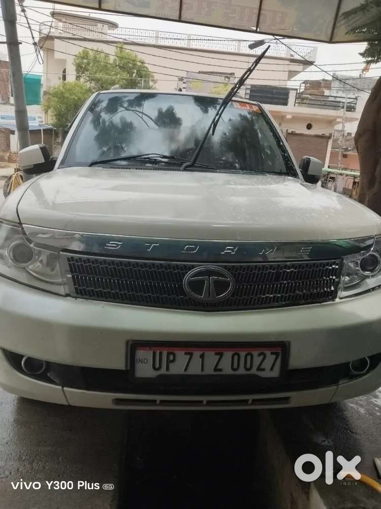 Tata Safari Storme 2016 Diesel 110000 Km Driven