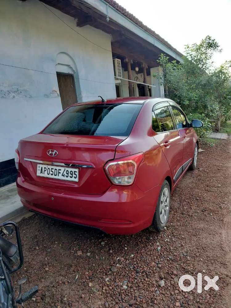 Hyundai Xcent 2015 Diesel Well Maintained