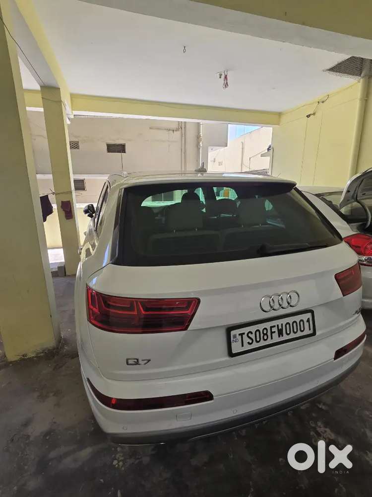 Audi Q7 2018 Diesel 56000 Km Driven