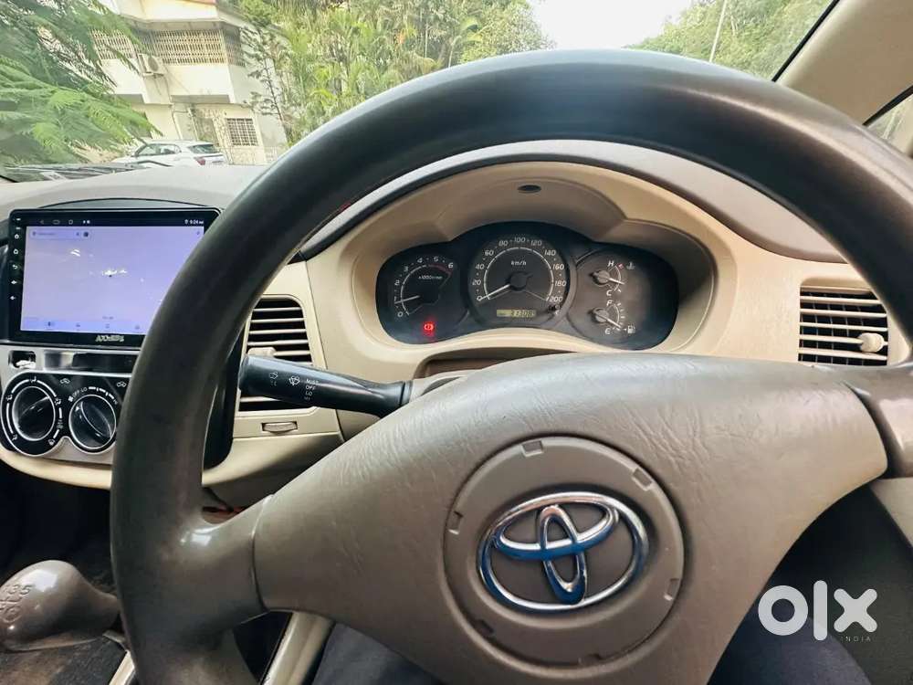 Toyota Innova 2.5v