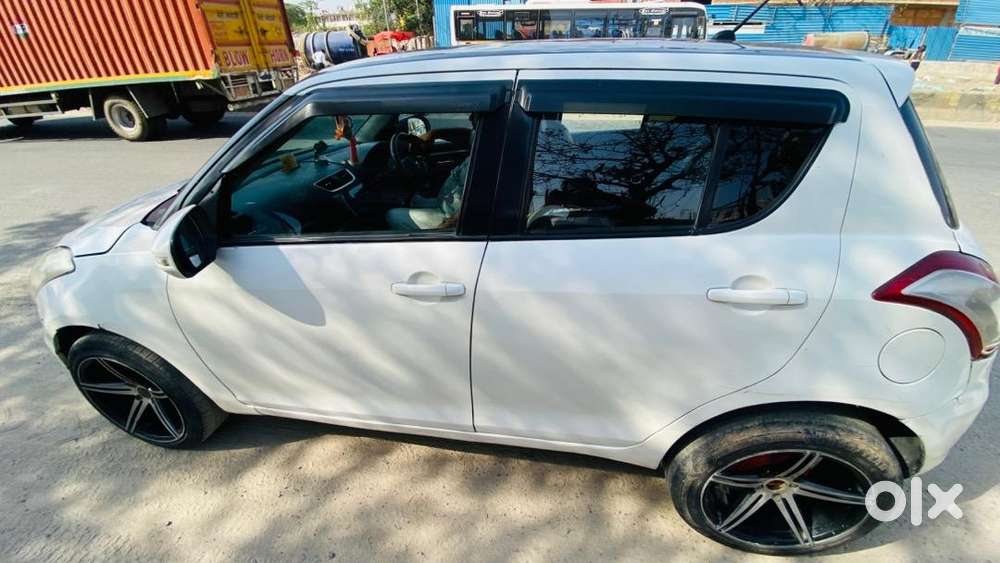 Maruti Suzuki Swift 2016 Cng & Hybrids Good Condition
