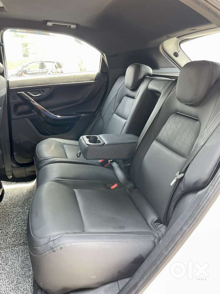 Tata Nexon Fearless Plus S 1.2 Revotron Petrol 6mt Dt, 2023, Petrol